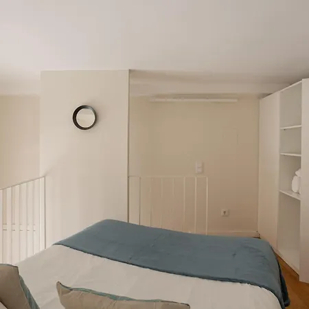 Arroios Urban With Mezzanine Daire