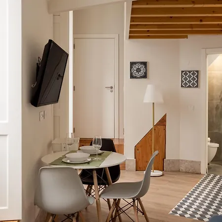 Daire Arroios Urban With Mezzanine *